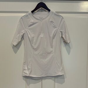 Athleta Pacifica White Short Sleeve Women's Tee medium